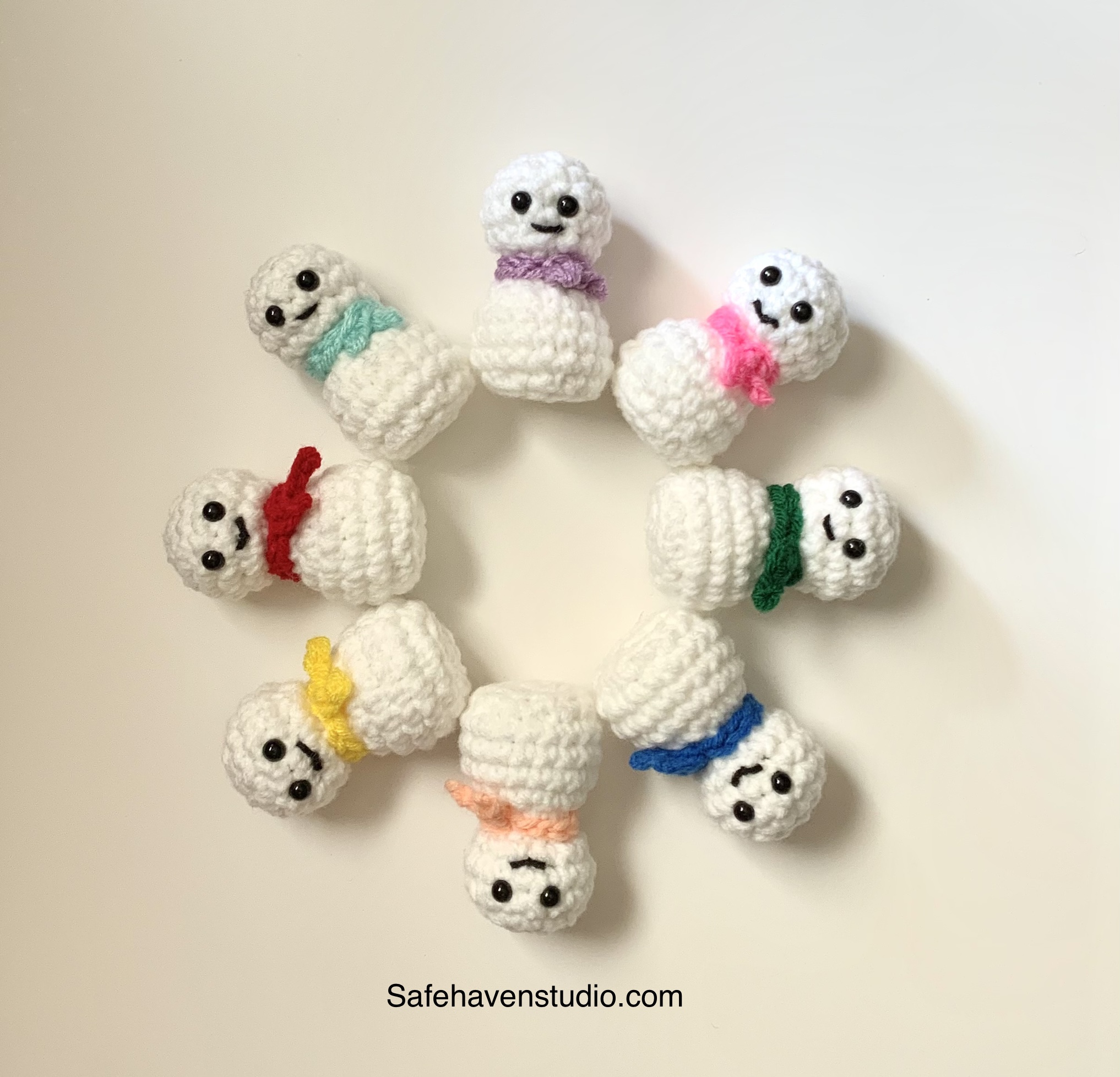 Mini Snowman – Free Crochet Pattern